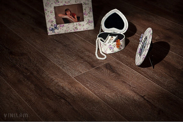 Vinilam CORK 10085V фаска (Дуб Лир)