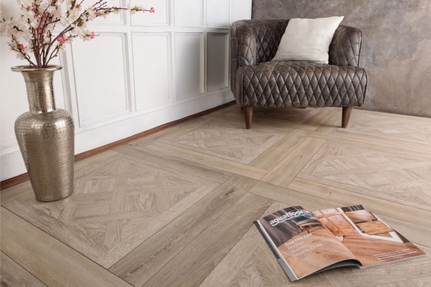 Кварц виниловый ламинат Aquafloor Versailles & Parquet Plus AF7003VS+AF6012PQ