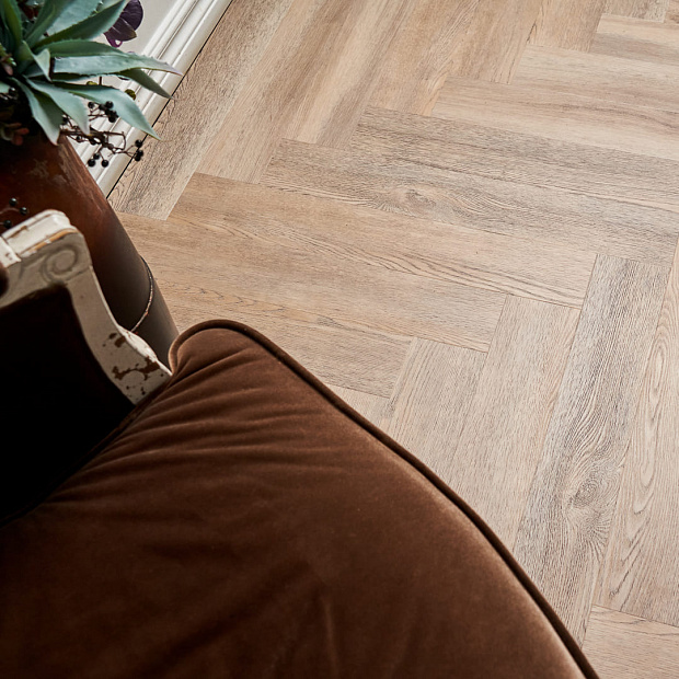 Vinilam Parquet Herringbone IS11133 (Паркет Северный)