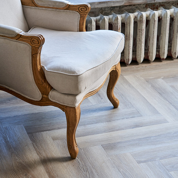Vinilam Parquet Herringbone IS11122  (Паркет Эрмитаж)